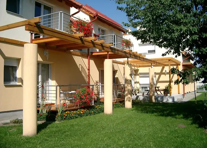 Luca Apartments